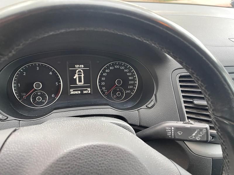 Gebraucht VW Sharan 140 PS (102 kW) 2012 Schwarz Van / Kleinbus