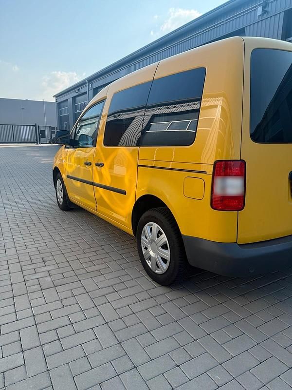 Gebraucht VW Caddy 70 PS (51 kW) 2008 Gelb Van / Kleinbus