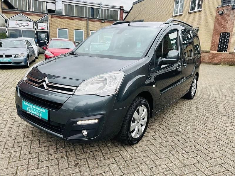 Gebraucht Citroën Berlingo Shine 110 PS (80 kW) 2017 Grau Van / Kleinbus