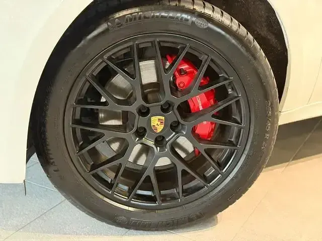 Gebraucht Porsche Macan GTS Sport 360 PS (264 kW) 2018 Weiß SUV