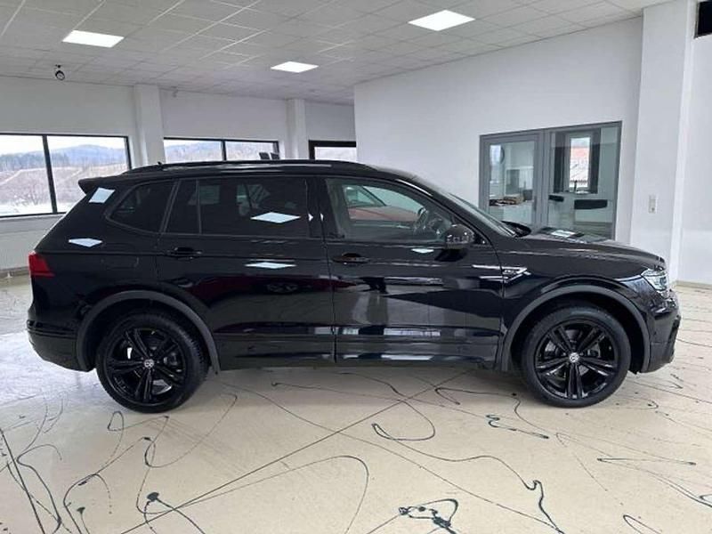 Schwarz Gebraucht 2021 VW Tiguan Allspace Style SUV | 34.500 € (Etwas zu teuer) - Bild 1/4