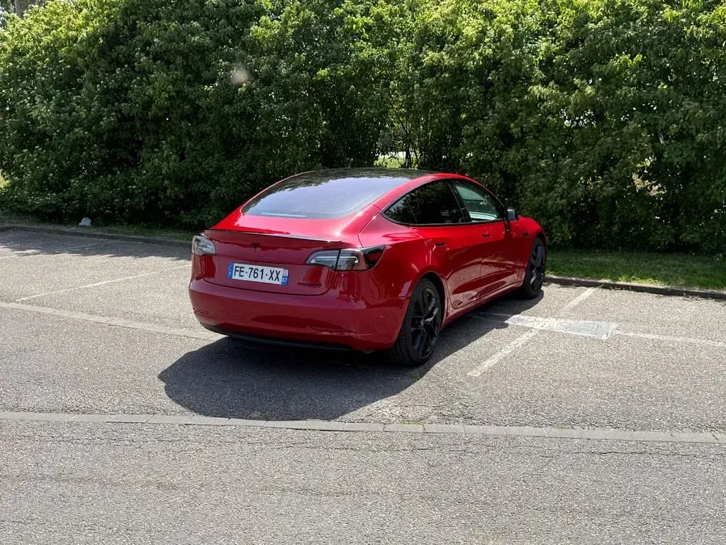 Gebraucht Tesla Model 3 339 kW (462 PS) 2019 Rot Limousine