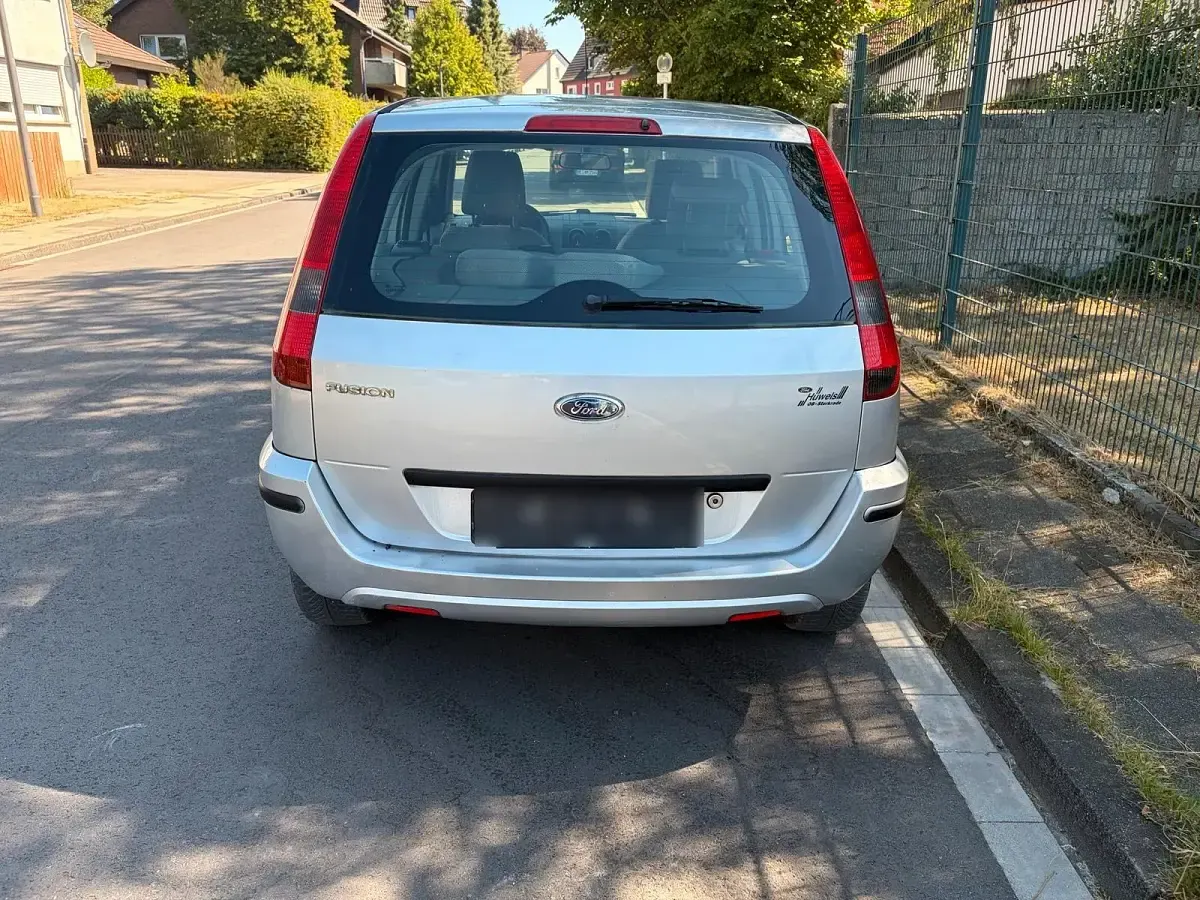 Gebraucht Ford Fusion 80 PS (58 kW) 2005 Silber Kleinwagen
