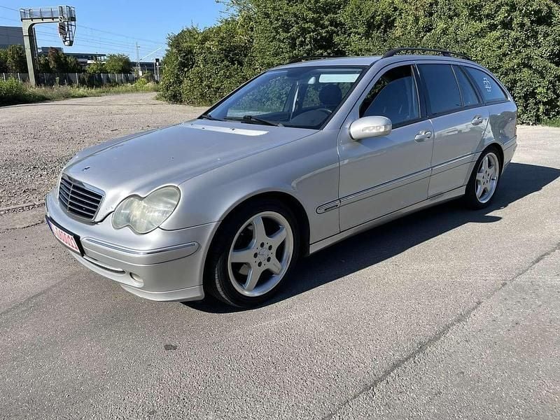 Silber Gebraucht 2002 Mercedes C200 Avantgarde Kombi | 1.800 € (Fairer Preis) - Bild 1/4