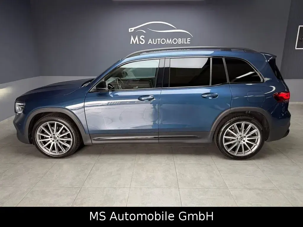 Gebraucht Mercedes GLB200 AMG line 150 PS (110 kW) 2023 Blau SUV