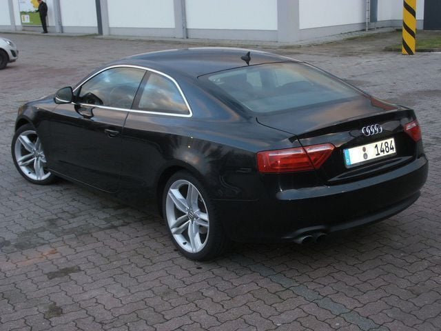 Second-hand Audi A5 245 CP (180 kW) 2009 Negru Coupe