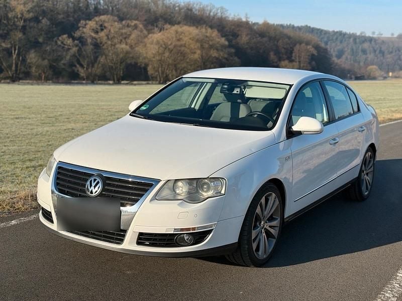 Gebraucht VW Passat R 250 PS (183 kW) 2008 Weiß Limousine