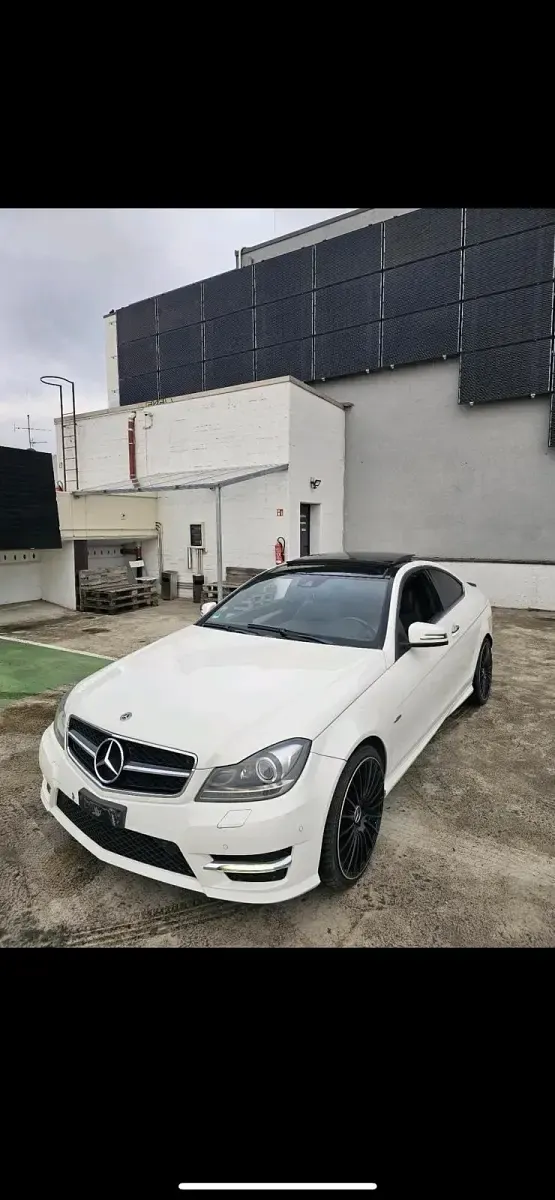 Gebraucht Mercedes C350 306 PS (225 kW) 2011 Weiß Coupé