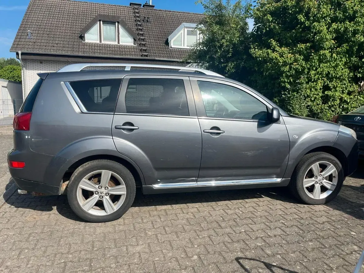 Gebraucht Peugeot 4007 Allure 156 PS (114 kW) 2012 Grau SUV