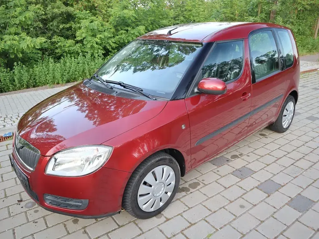 Gebraucht Skoda Roomster 70 PS (51 kW) 2008 Rot Van / Kleinbus