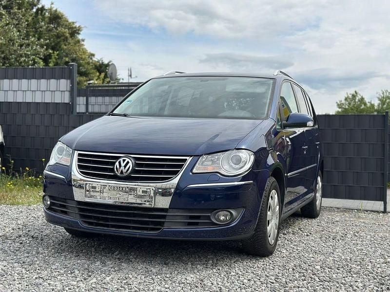 Blau Gebraucht 2008 VW Touran Highline Van / Kleinbus | 3.190 € (Superpreis) - Bild 1/4