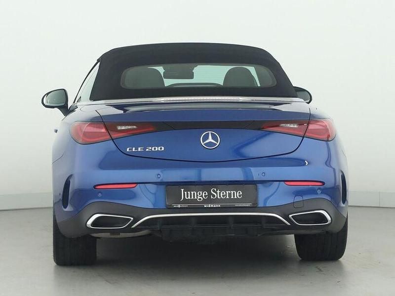 Gebraucht Mercedes CLE200 Advanced Plus 204 PS (150 kW) 2024 Metalliclack spektralblau Cabrio