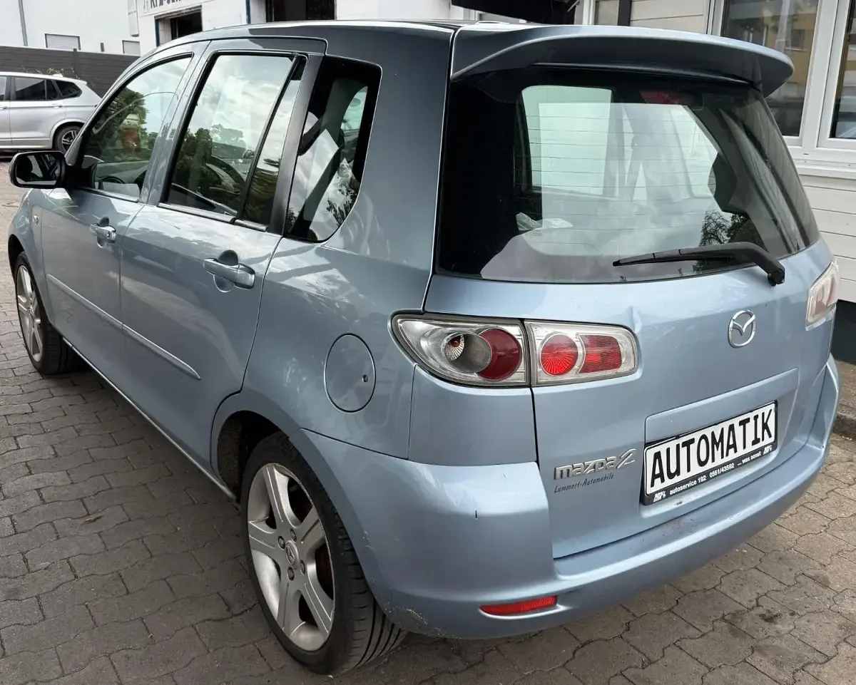 Gebraucht Mazda 2 80 PS (58 kW) 2006 Blau Kleinwagen