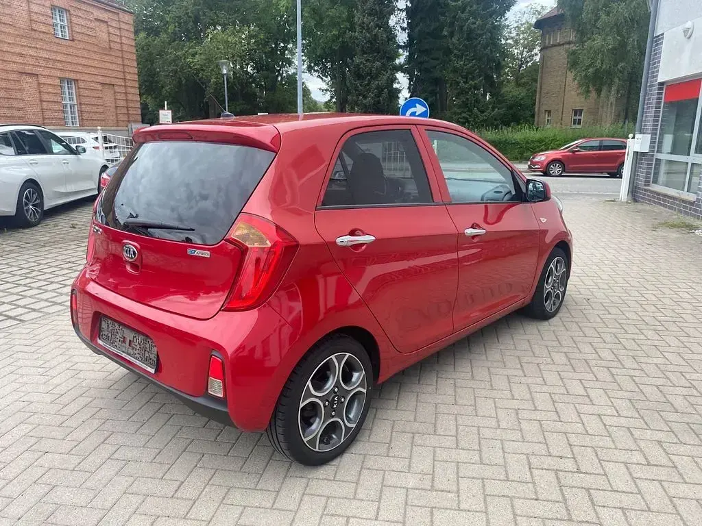 Gebraucht Kia Picanto DREAM-TEAM Edition 67 PS (49 kW) 2016 Rot Kleinwagen