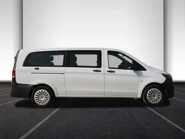 Gebraucht Mercedes Vito 136 PS (100 kW) 2022 Arktikweiss Van