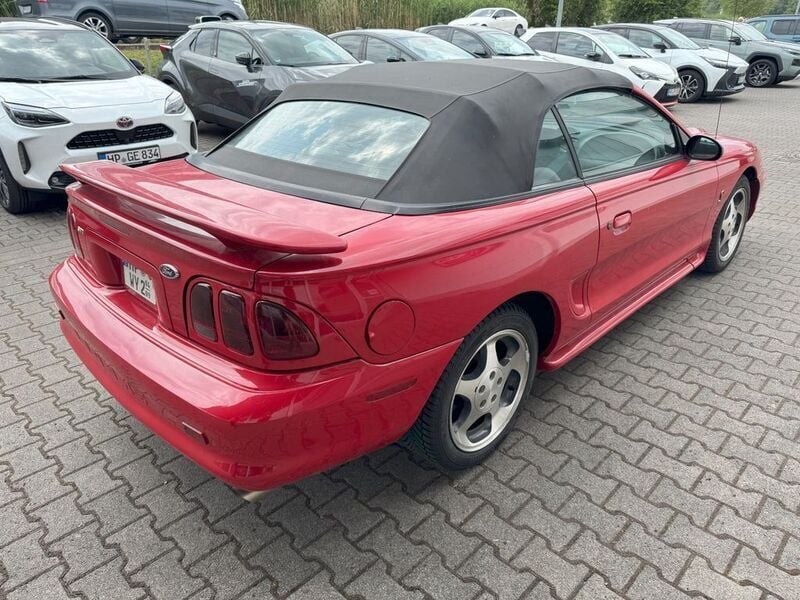 Gebraucht Ford Mustang 309 PS (227 kW) 1997 Rot Cabrio