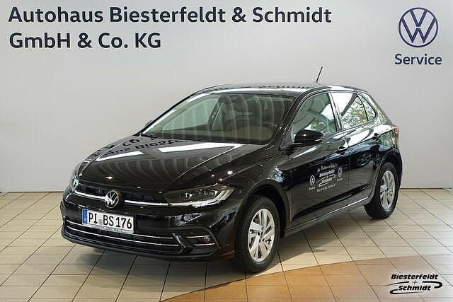 Gebraucht VW Polo Style 95 PS (69 kW) 2024 Deep black perleffekt Limousine