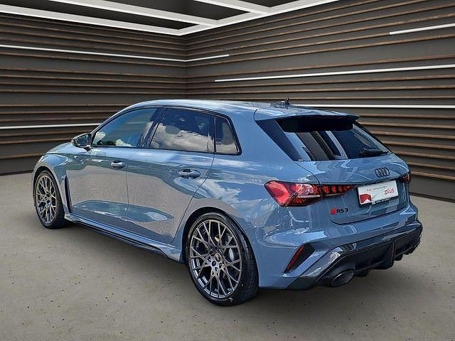 Gebraucht Audi RS3 Sport 400 PS (294 kW) 2025 Grau Limousine