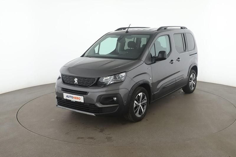 Grau Gebraucht 2020 Peugeot Rifter GT-line Van / Kleinbus | 22.940 € (Fairer Preis) - Bild 1/3