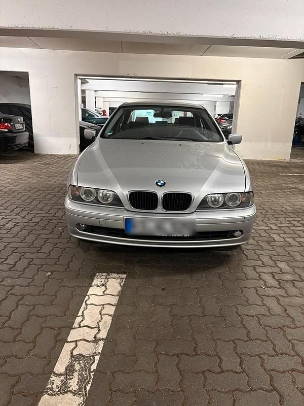 Gebraucht BMW 525 192 PS (141 kW) 2003 Silber Limousine