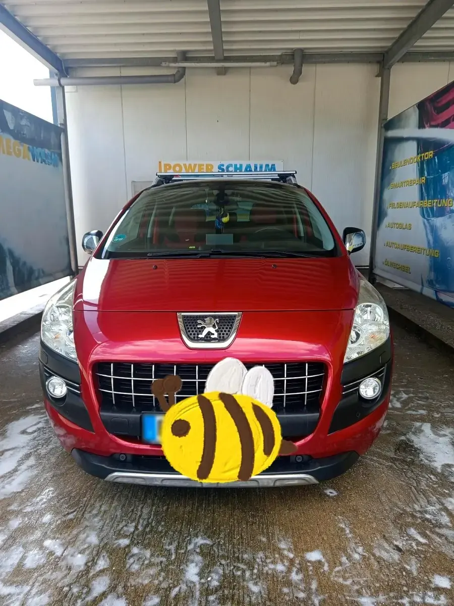 Gebraucht Peugeot 3008 Premium 150 PS (110 kW) 2010 Rot Kombi