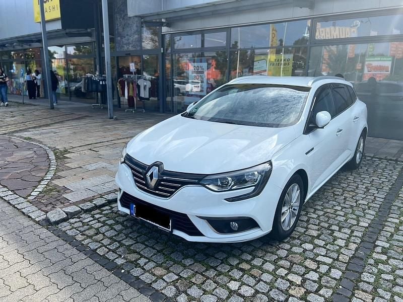 Weiß Gebraucht 2019 Renault Mégane GrandTour Intens Kombi | 11.299 € (Fairer Preis) - Bild 1/4