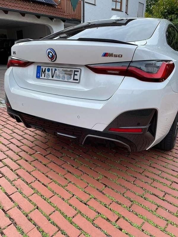 Weiß Gebraucht 2023 BMW i4 Shadowline Limousine | 55.000 € (Fairer Preis) - Bild 1/4
