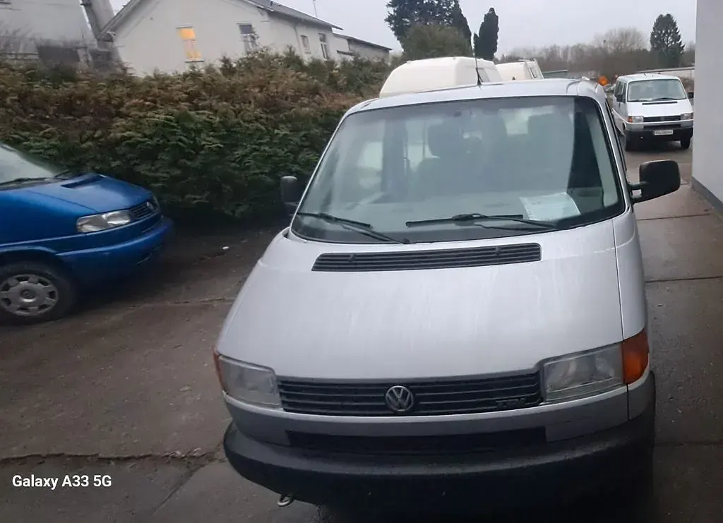 Gebraucht VW T4 102 PS (75 kW) 2003 Silber Van