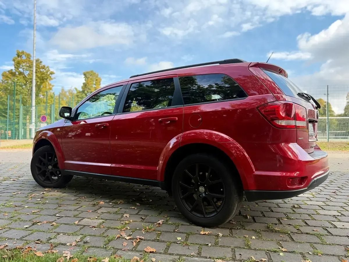 Gebraucht Fiat Freemont 170 PS (125 kW) 2015 Rot SUV
