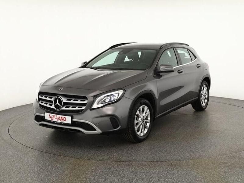 Gebraucht Mercedes GLA200 Style 156 PS (114 kW) 2018 Grau SUV