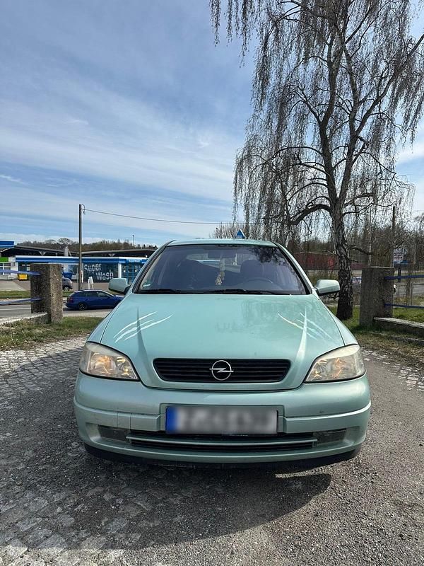 Gebraucht Opel Astra 74 PS (54 kW) 2001 Grün Limousine