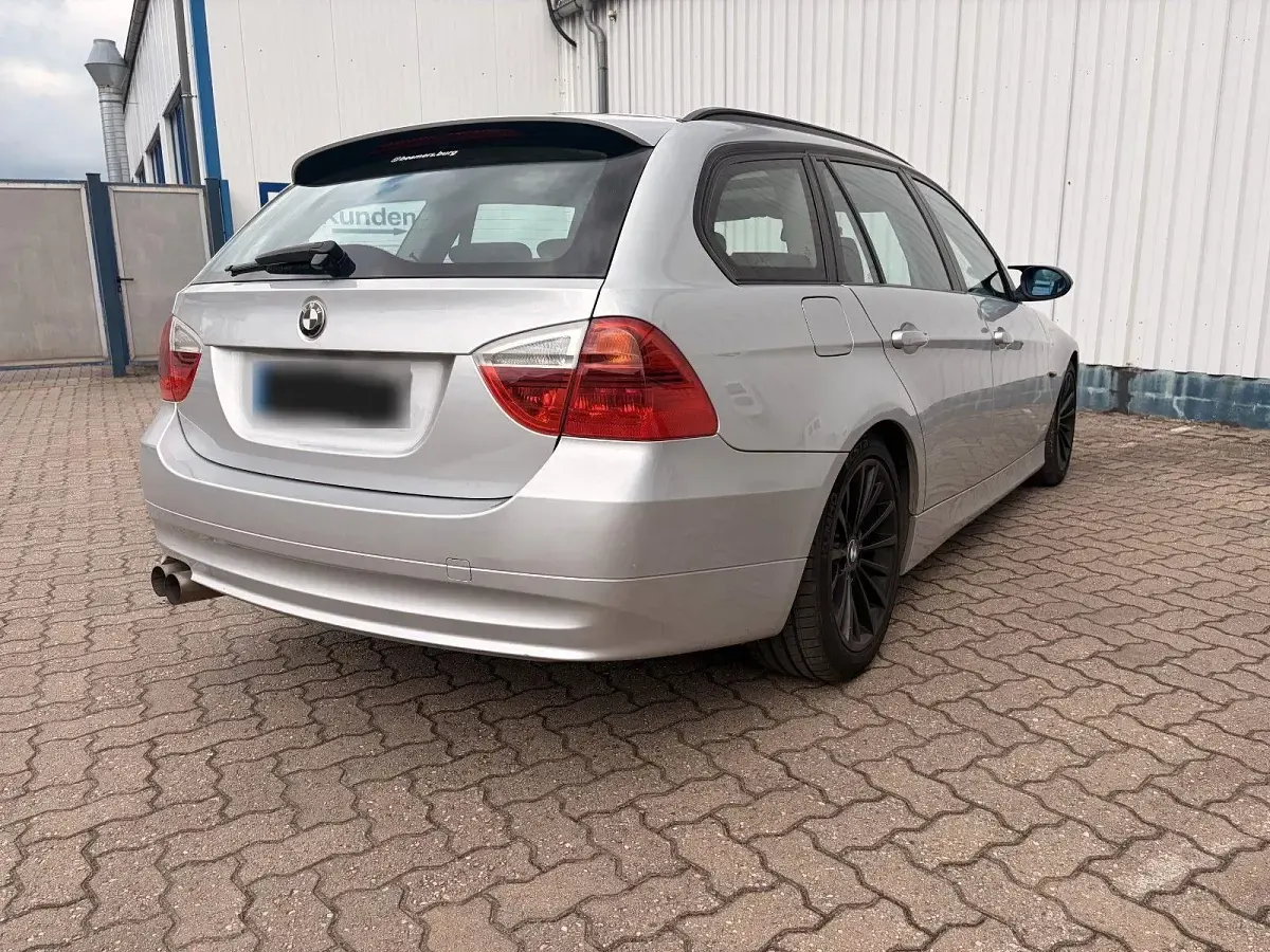 Gebraucht BMW 318 Performance 129 PS (94 kW) 2006 Silber Kombi