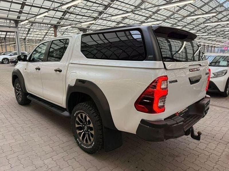 Gebraucht Toyota HiLux Sport 204 PS (150 kW) 2024 Weiß Abholung