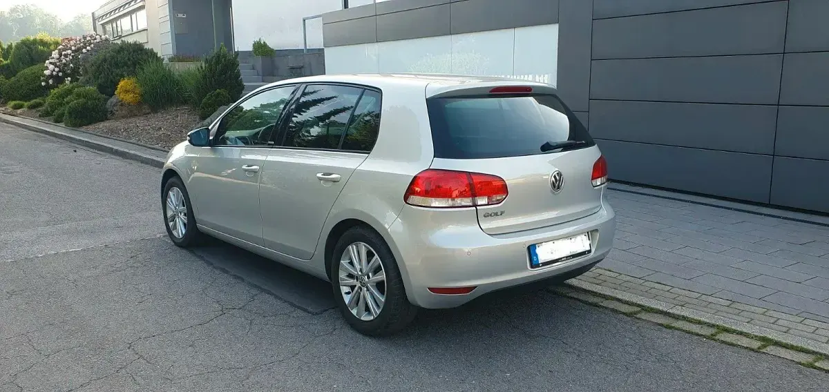 Gebraucht VW Golf VI Style 86 PS (63 kW) 2011 Silber Kleinwagen