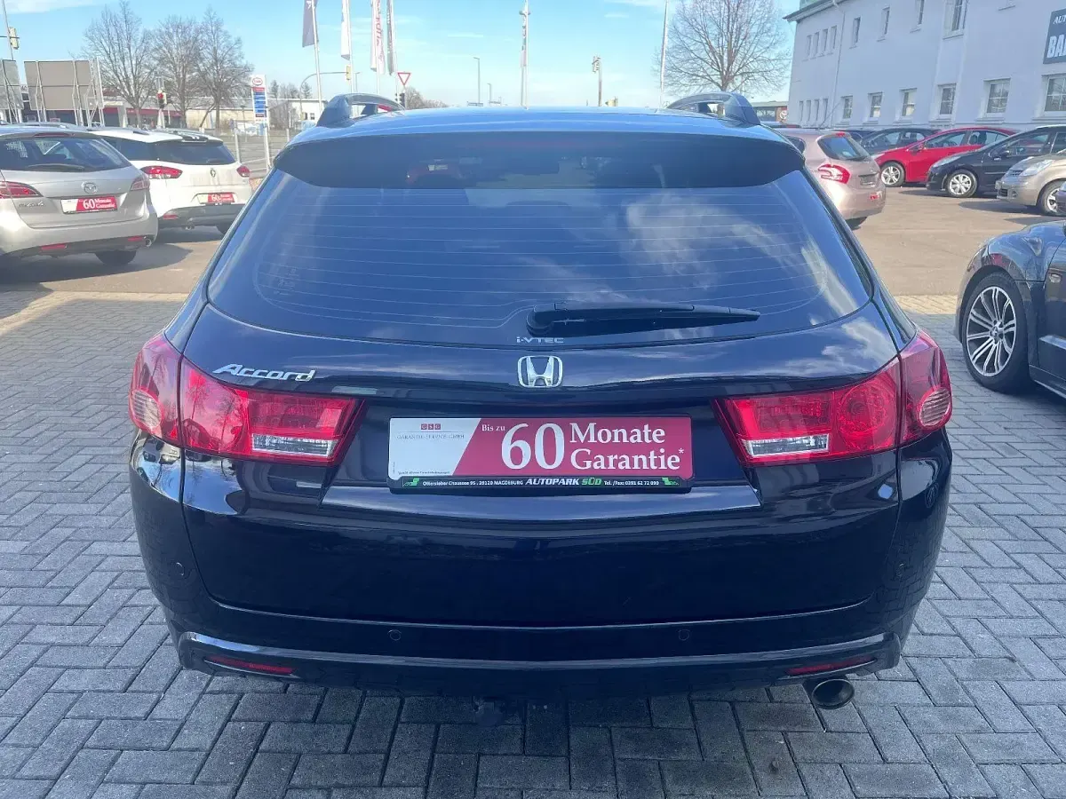 Gebraucht Honda Accord Elegance 156 PS (114 kW) 2011 Schwarz Kombi