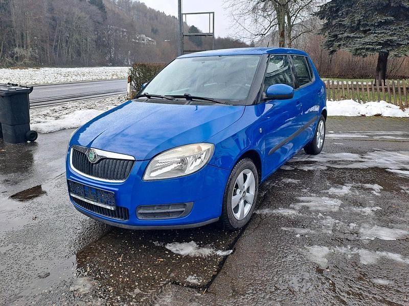 Blau Gebraucht 2008 Skoda Fabia Kleinwagen | 1.100 € (Superpreis) - Bild 1/4