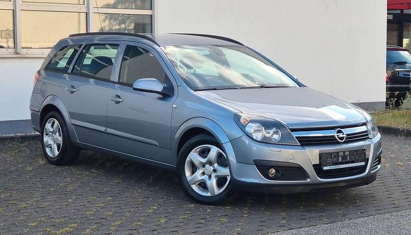 Lichtsilber/silver lightning Gebraucht 2006 Opel Astra Kombi | 3.999 € (Fairer Preis) - Bild 1/4
