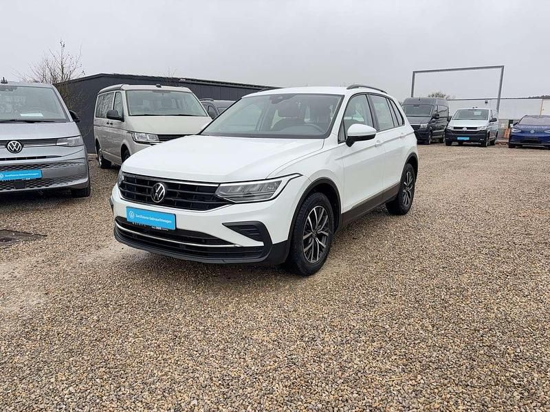 Gebraucht VW Tiguan Life 150 PS (110 kW) 2023 Weiß SUV