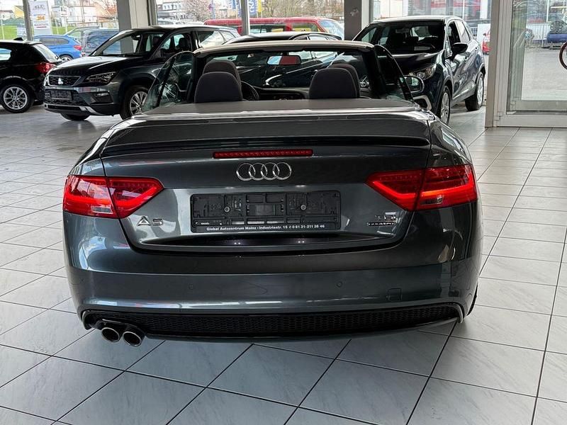 Gebraucht Audi A5 Cabriolet Sport 190 PS (139 kW) 2016 Grau Cabrio