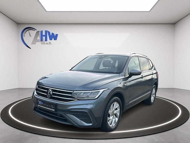 Grau Gebraucht 2023 VW Tiguan Allspace SUV | 27.970 € (Fairer Preis) - Bild 1/4