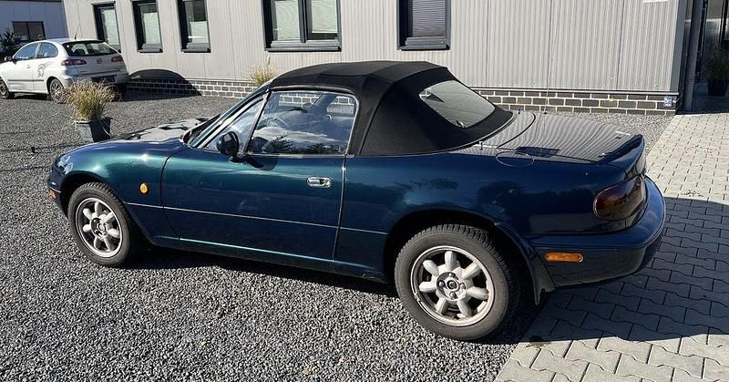 Gebraucht Mazda MX5 90 PS (66 kW) 1997 Blau Cabrio