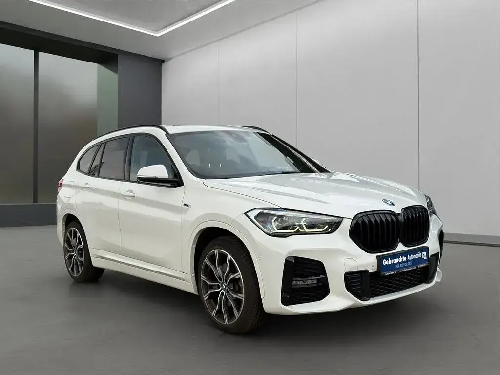 Gebraucht BMW X1 M Sport 220 PS (161 kW) 2022 Weiß SUV