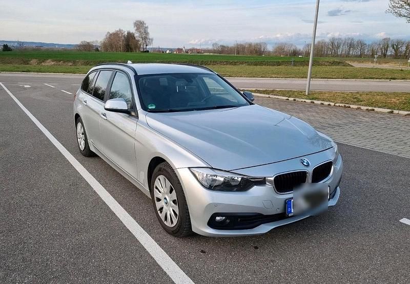 Silber Gebraucht 2016 BMW 318 Kombi | 9.300 € (Superpreis) - Bild 1/4