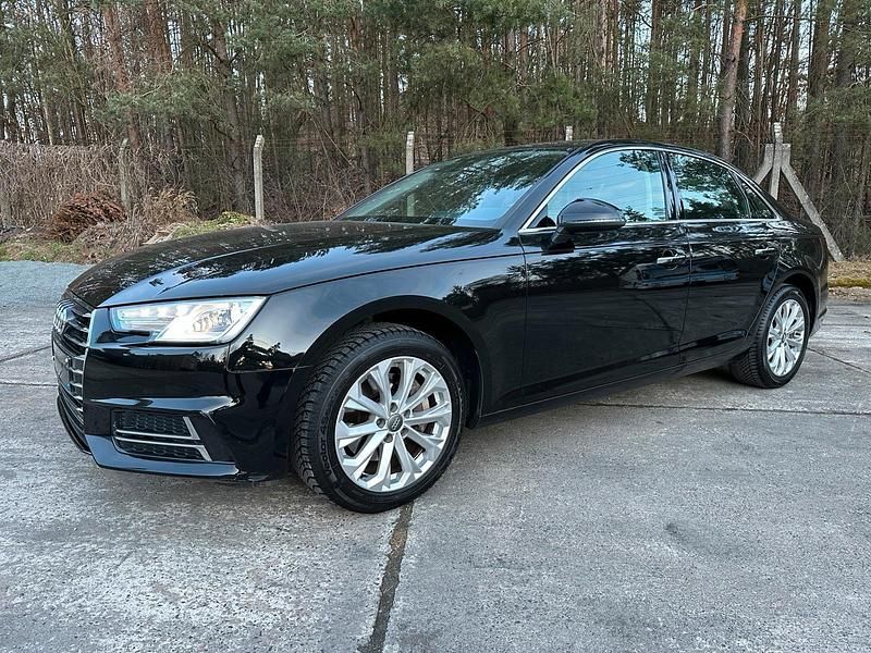 Gebraucht Audi A4 190 PS (139 kW) 2019 Schwarz Limousine