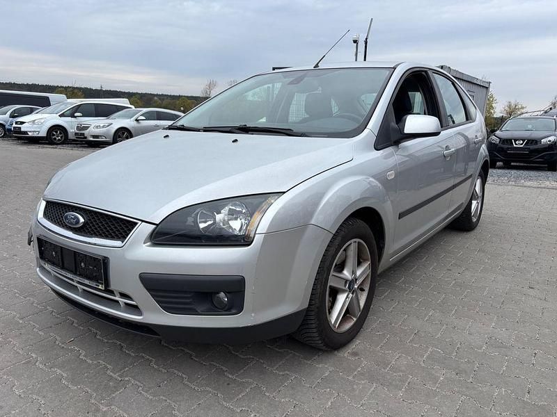 Gebraucht Ford Focus Ghia 145 PS (106 kW) 2006 Grau Limousine