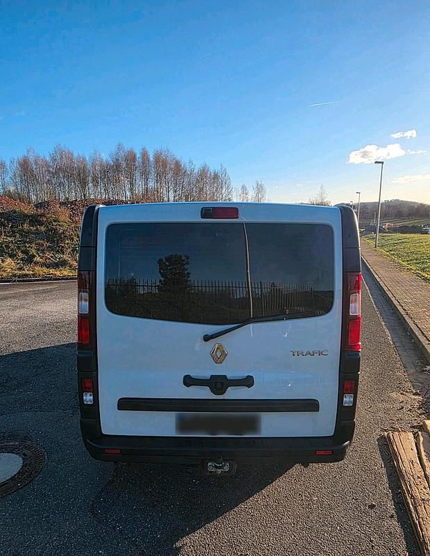 Gebraucht Renault Trafic 120 PS (88 kW) 2019 Weiß Van / Kleinbus