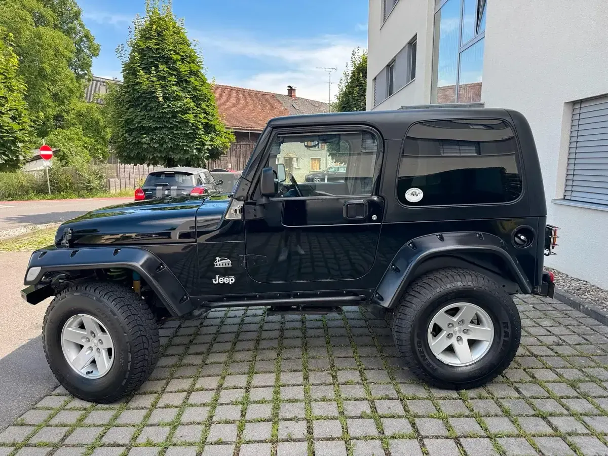 Gebraucht Jeep Wrangler Sahara 177 PS (130 kW) 2003 Schwarz SUV