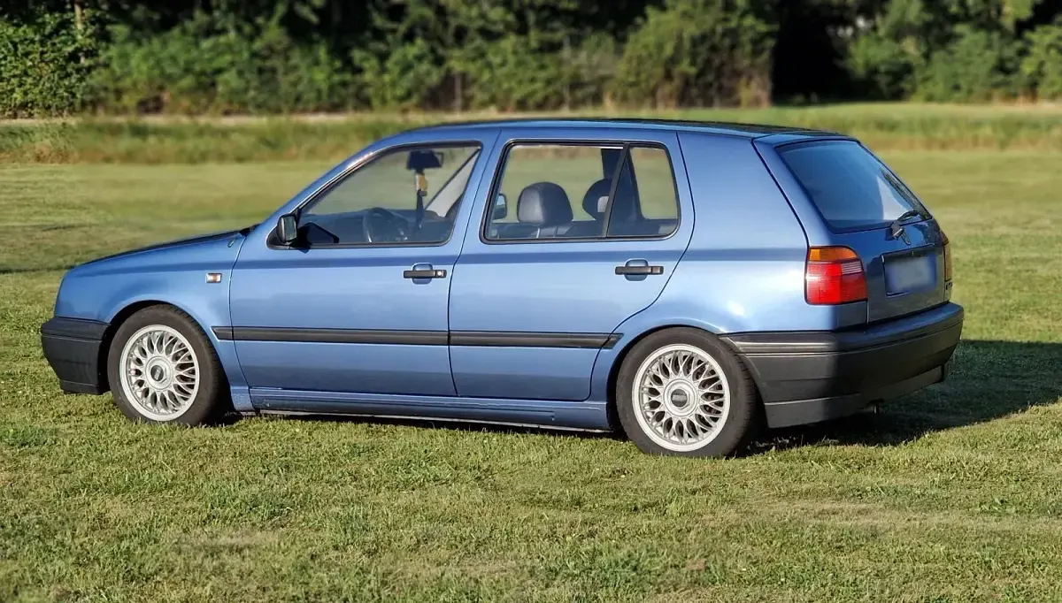 Gebraucht VW Golf III 60 PS (44 kW) 1992 Blau Kleinwagen