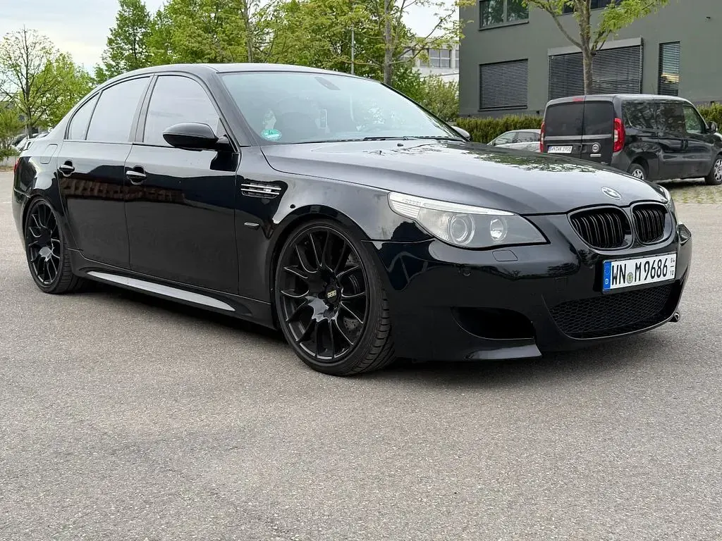 Usata BMW M5 507 CV (372 kW) 2005 Nero Berlina