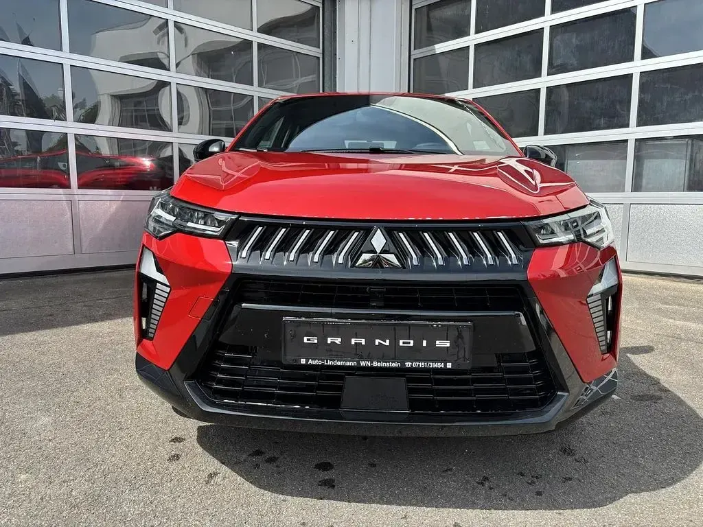 Neu Mitsubishi Grandis Diamant Edition 140 PS (102 kW) 2026 Rot SUV
